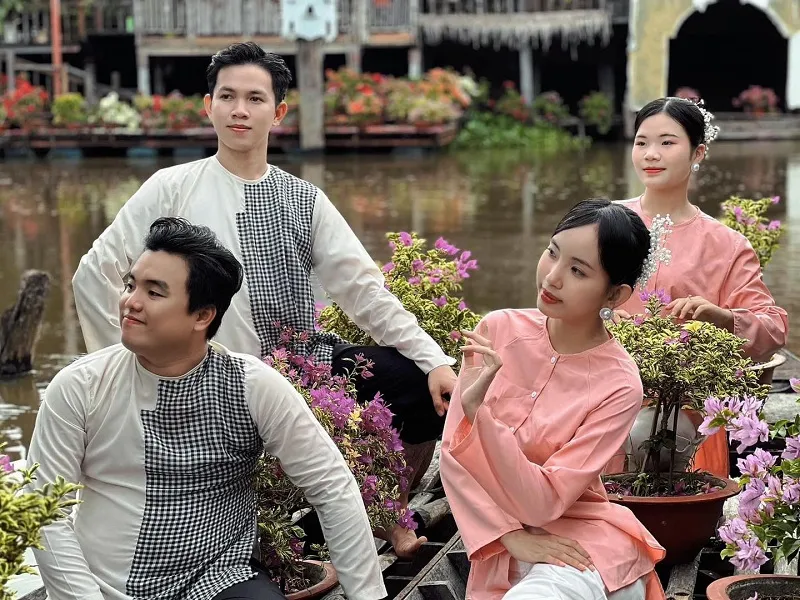 2.Bộ ảnh tái hiện sinh động cảnh Nam Bộ xưa.jpg