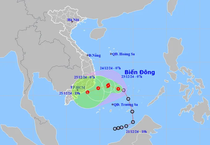 Bão số 10 đi vào Khánh Hòa - Bình Thuận, gây mưa TPHCM