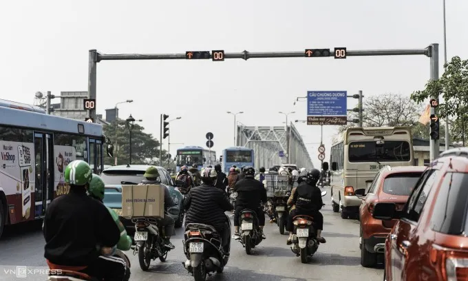 Tổng rà soát hệ thống biển báo và đèn tín hiệu giao thông