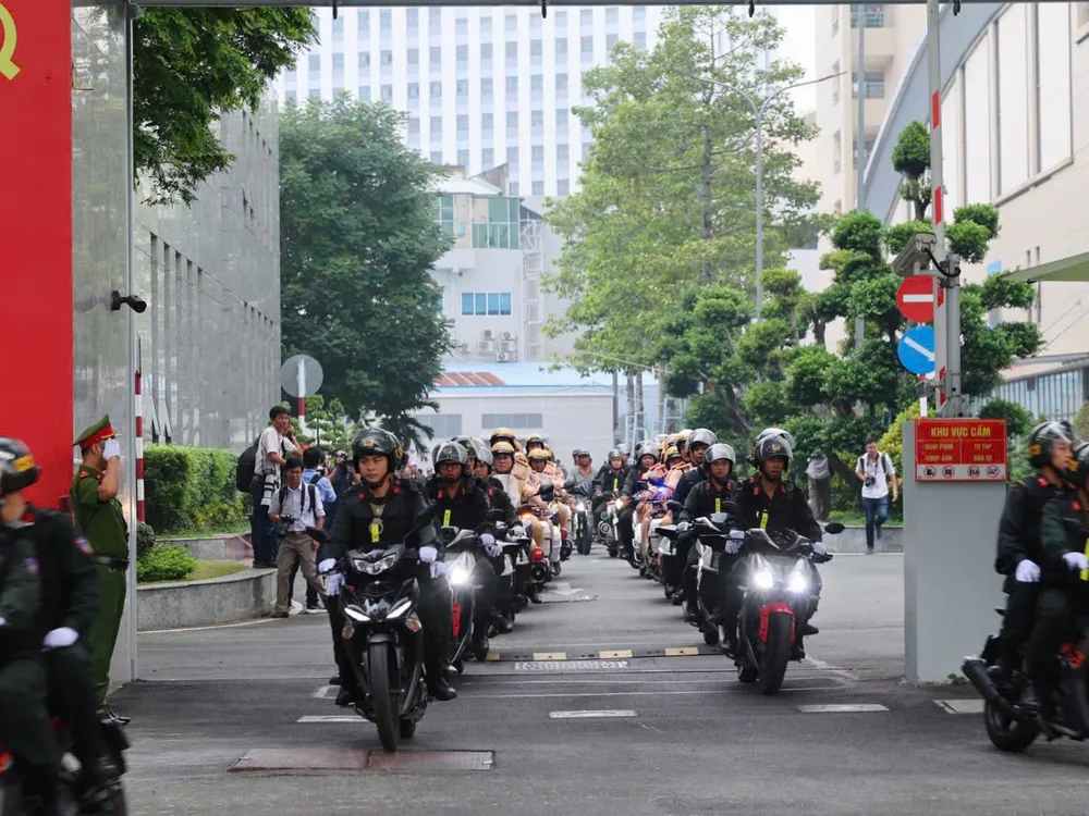 Lực lượng cảnh sát tinh nhuệ TPHCM ra quân 50 ngày trấn áp tội phạm