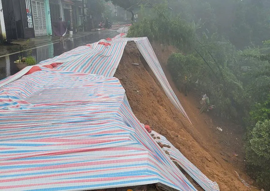 Di dời khẩn cấp 31 hộ dân do ảnh hưởng bão Yagi từ năm 2024