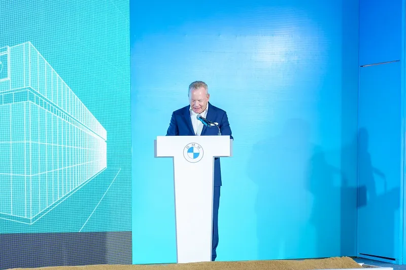 Ông Jean-Philippe Parain – Phó Chủ tịch cấp cao BMW Châu Á - Thái Bình Dương phát biểu tại buổi lễ..jpg
