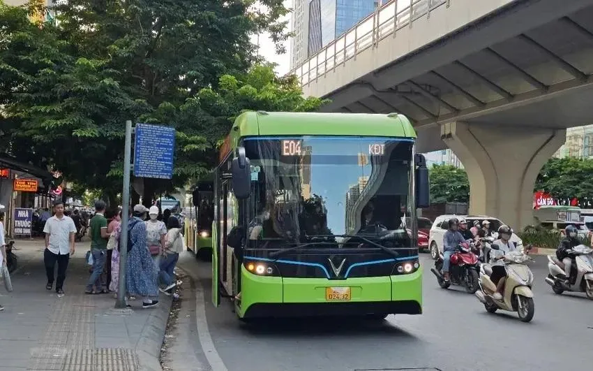 Hà Nội dự kiến tăng cường 170 lượt xe bus trong kỳ nghỉ lễ 30/4 - 1/5. (Ảnh minh họa - Ảnh: PLO)