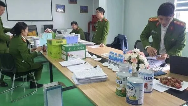 Cơ quan cảnh sát điều tra Bộ Công an triệt phá đường dây sữa bột giả quy mô lớn (Ảnh Bộ Công an)