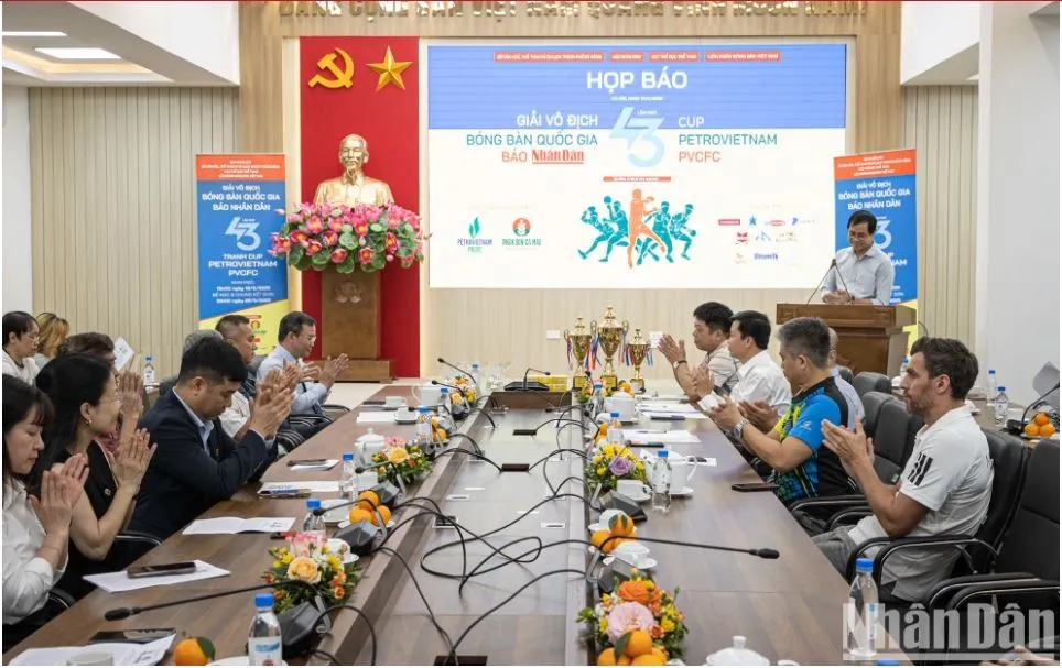 Quang cảnh buổi họp báo.