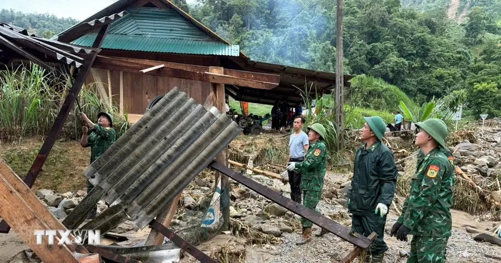 Mưa lũ làm 3 người tử vong, phá hủy tài sản tại nhiều địa phương