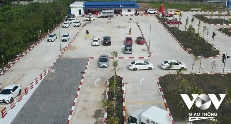 Hiện cả nước có hơn 700 nghìn học viên đã hoàn thành việc đào tạo, nhưng chưa được sát hạch để cấp giấy phép lái xe (GPLX).