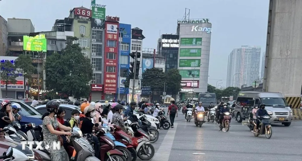 Lộ trình cấm xe xăng tác động thế nào tới thị trường ôtô, xe máy Việt Nam?