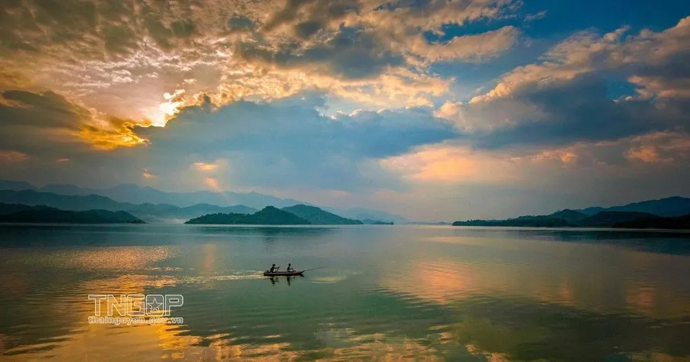 Thái Nguyên xả nước hồ Núi Cốc để ứng phó bão số 3