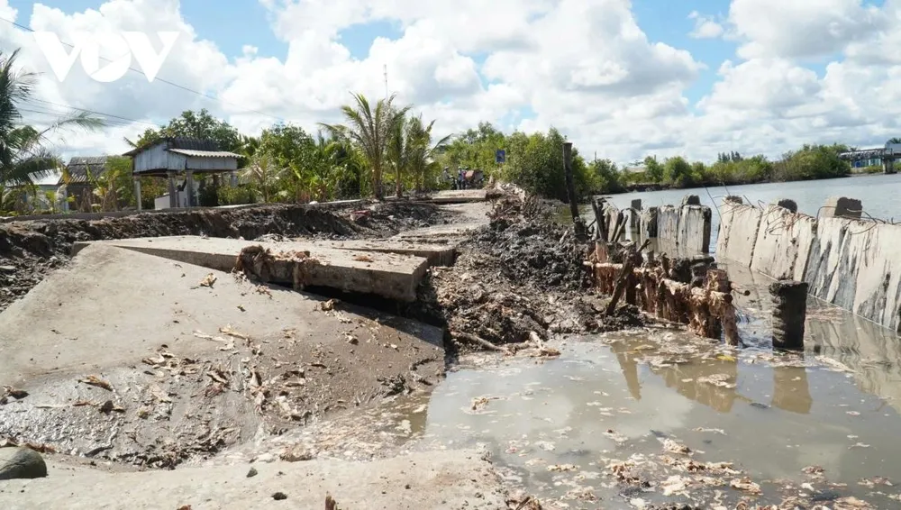 Tình trạng sạt lở bờ sông ở Cà Mau đầu năm đến nay diễn biến phức tạp