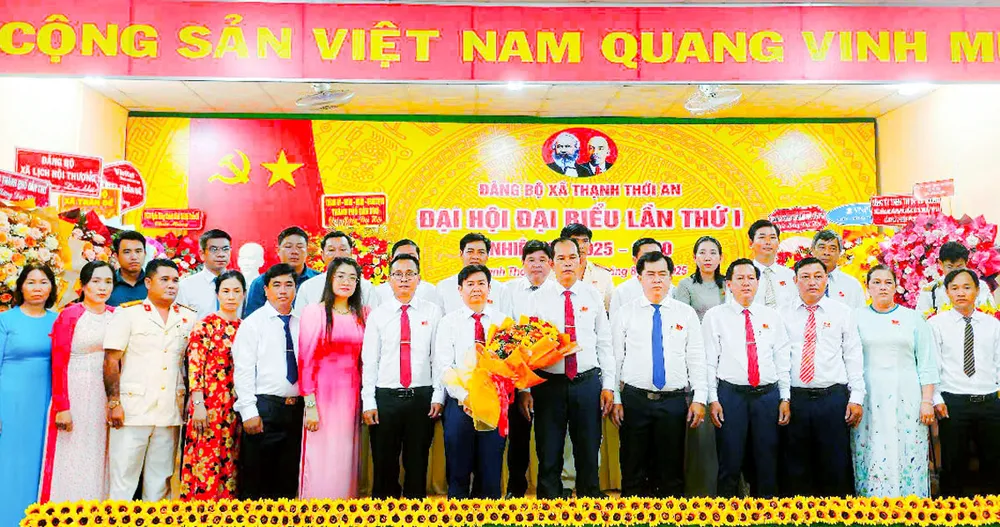 Ra mắt Ban Chấp hành Đảng bộ xã Thạnh Thới An, nhiệm kỳ 2025-2030.