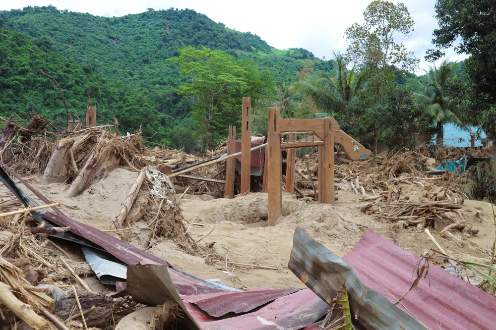 Bản làng Thái cổ Yên Hòa (xã Mỹ Lý, tỉnh Nghệ An) tan hoang sau lũ dữ.