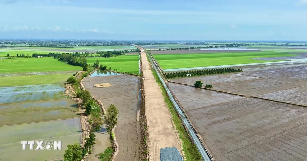 Thông xe kỹ thuật cao tốc Châu Đốc-Cần Thơ-Sóc Trăng vào ngày 19-12