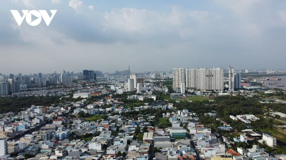 Thị trường bất động sản tại TP.HCM phát triển mạnh đòi hỏi phải nâng cao chất lượng nghề môi giới.