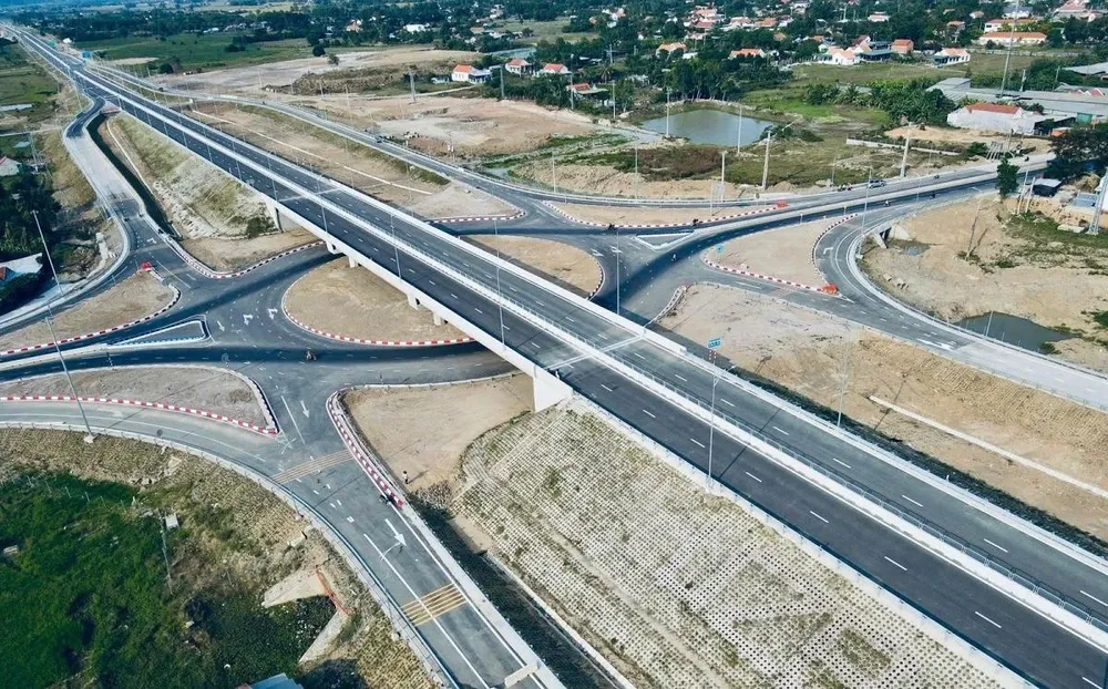 Việc giải ngân các dự án của ngành Xây dựng đang gặp một số thách thức cần tập trung vượt qua. Ảnh (minh họa)