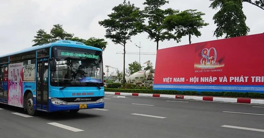 Xe buýt Hà Nội đã phục vụ hơn 672.000 khách đi lại dịp Quốc khánh 2-9