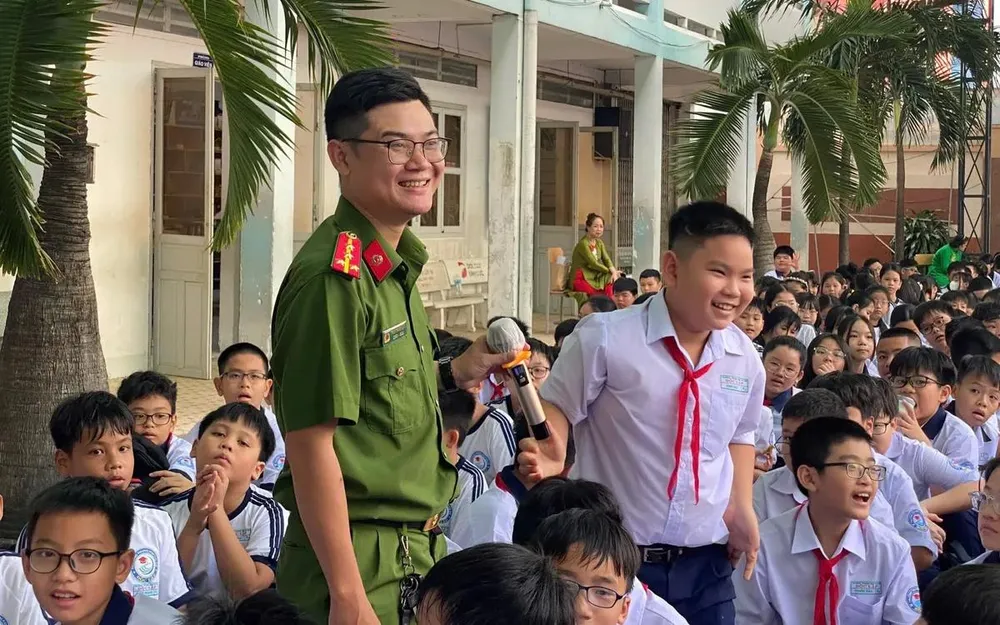 TPHCM triển khai Tháng an toàn giao thông học đường 