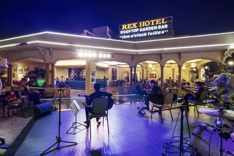 Rooftop Garden Bar (3).jpg