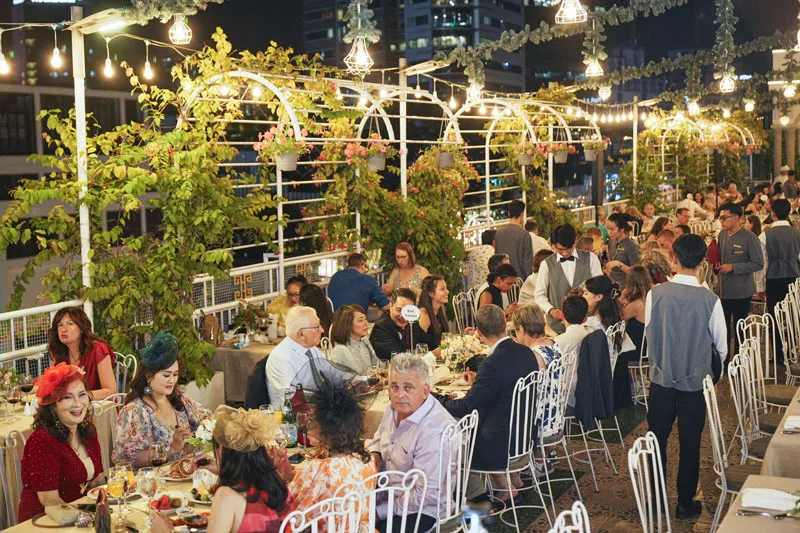 Chào mừng đại lễ 30-4, đón tiệc đêm rực rỡ tại Rex Hotel Saigon