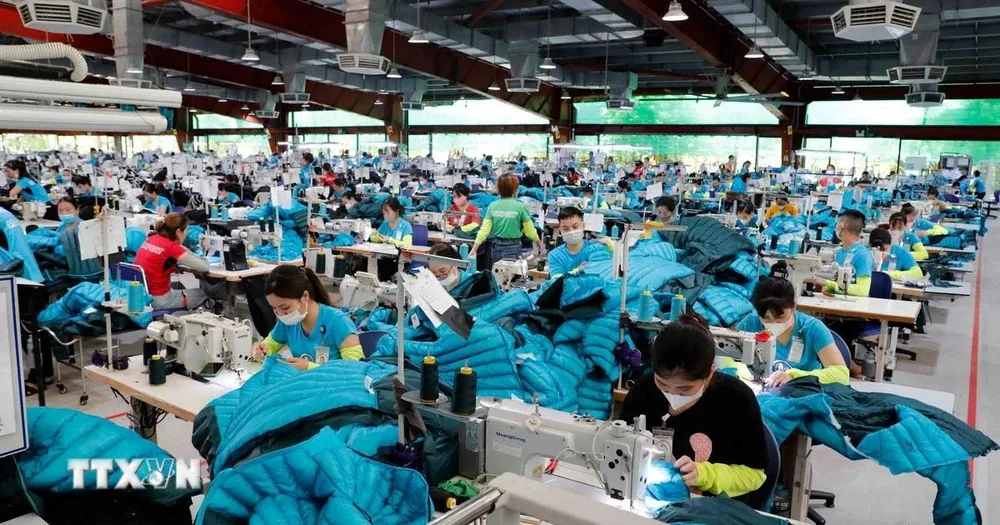 ASEAN và Việt Nam trở thành 'điểm sáng' kinh tế