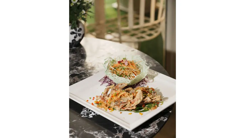 Cua lột Phong Sa - tinh hoa vị Việt giữa lòng Sài Gòn