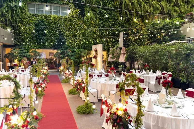 Rex Wedding lễ cưới cổ tích giữa khu vườn ẩn mình