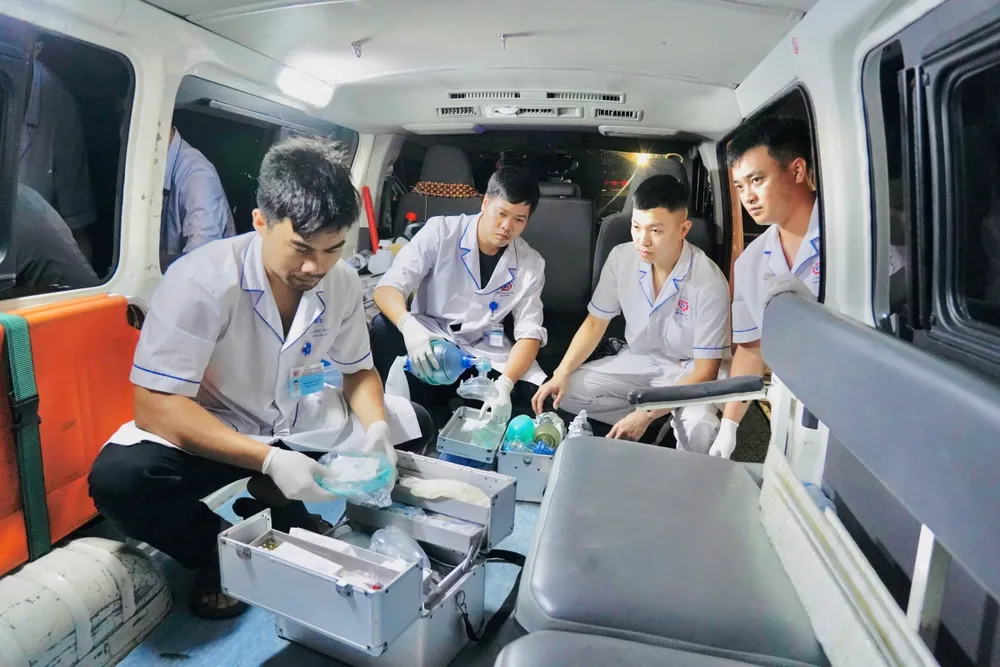 Bộ Y tế trực cấp cứu 24/24 giờ ứng phó bão số 13