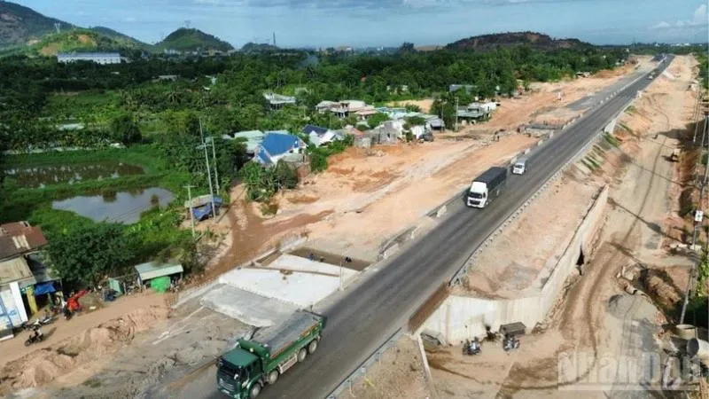 Chính phủ yêu cầu hoàn thành 4 dự án cao tốc trọng điểm đúng mục tiêu