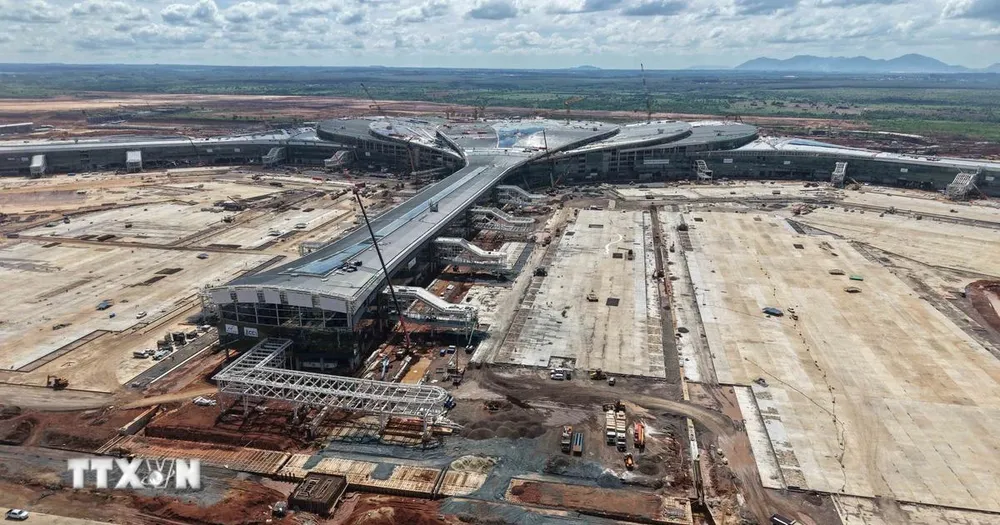 Đóng điện 2 trạm biến áp cung cấp điện sân bay Long Thành