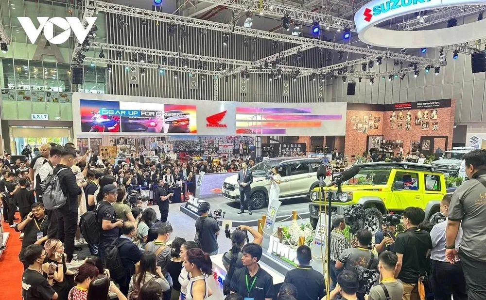 Thị trường ô tô-xe máy Việt Nam 2025 qua những con số