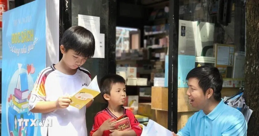 Đường sách Nguyễn Văn Bình mở ngày hội sách và văn hóa đêm