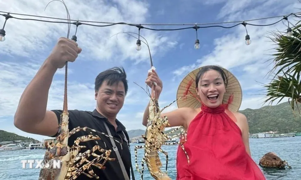 Phát triển kinh tế biển xanh, bền vững. (Nguồn ảnh: TTXVN)