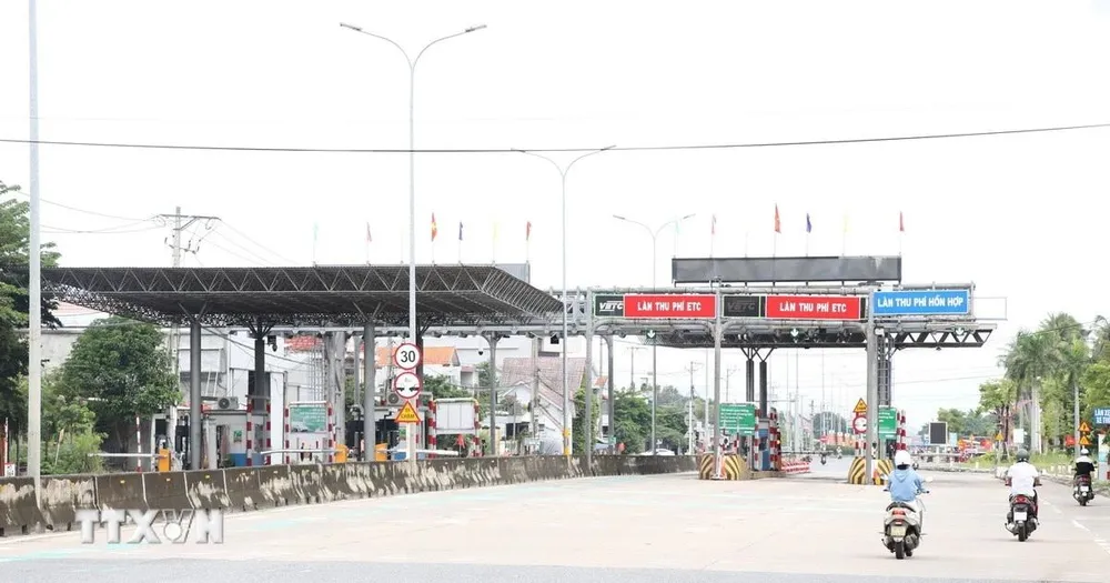 Trạm thu phí BOT-545 nằm trên ranh giới hai phường Điện Bàn Bắc và An Thắng (thành phố Đà Nẵng) tồn tại nhiều bất cập suốt những năm qua. (Ảnh: Khoa Chương/TTXVN) 