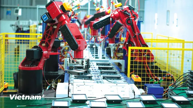 Nhà nước cần giữ vị thế ổn định để bảo đảm an ninh kinh tế và sức cạnh tranh quốc gia trên bình diện quốc tế.. (Ảnh: Vietnam+)