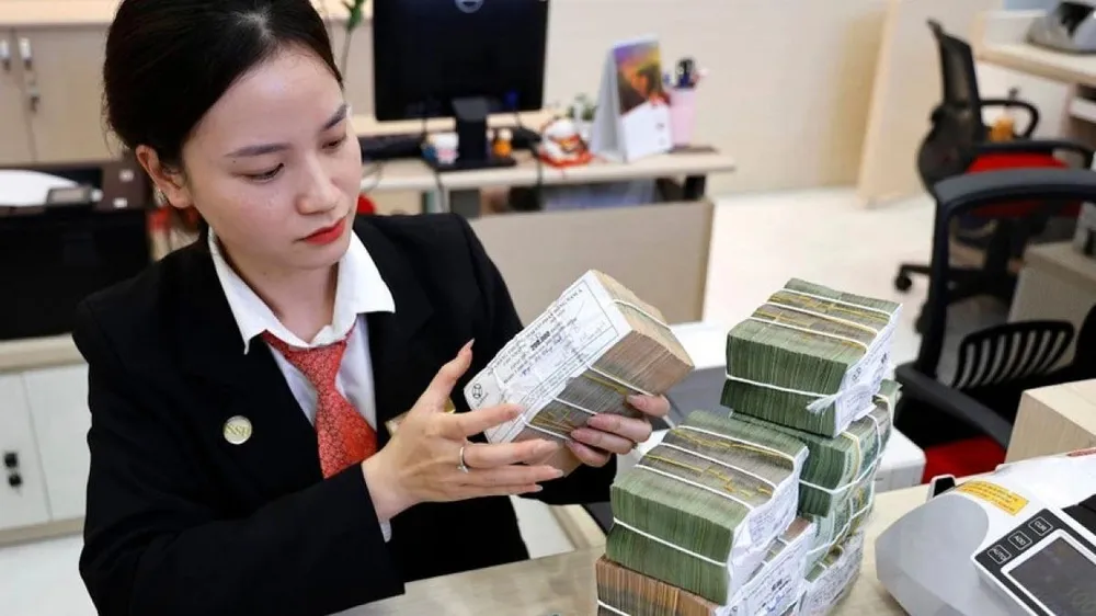 Các ngân hàng đang điều chỉnh tăng lãi suất huy động.