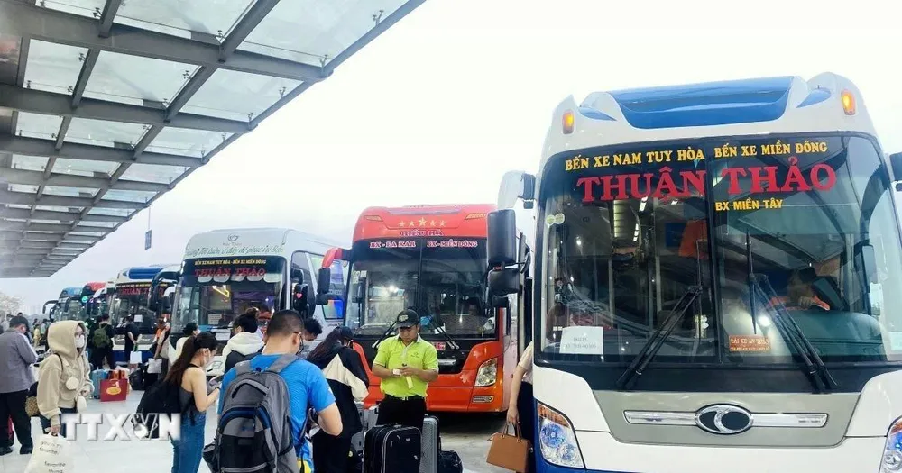 TPHCM: 60% vé xe khách Tết đã được bán