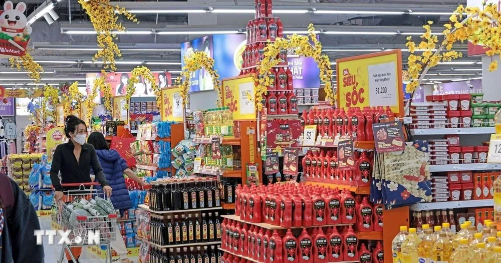 Thị trường hàng hóa 27 Tết: Nguồn cung đầy đủ, giá cả ổn định 