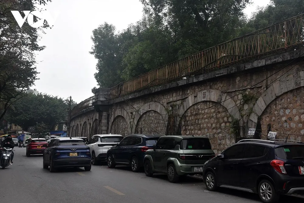 132 ô vòm thuộc kết cấu hạ tầng đường sắt quốc gia.