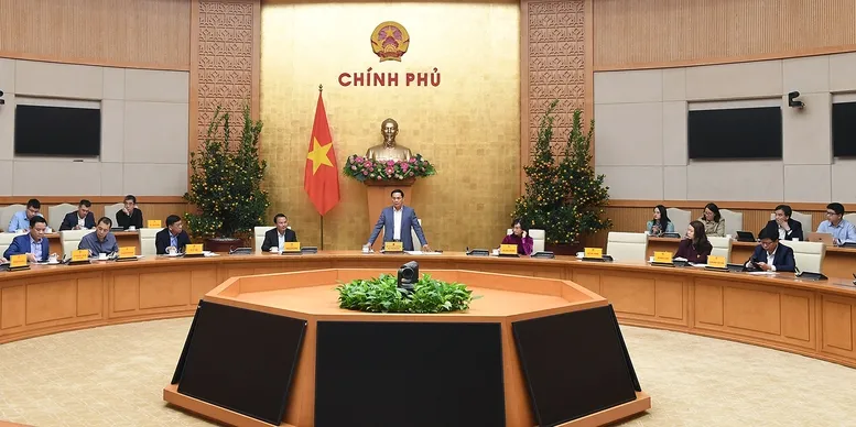 Phó Thủ tướng Bùi Thanh Sơn chủ trì phiên họp thứ nhất của Tổ công tác bảo đảm an ninh năng lượng trước diễn biến phức tạp của cuộc xung đột quân sự tại Trung Đông - Ảnh: VGP/Hải Minh