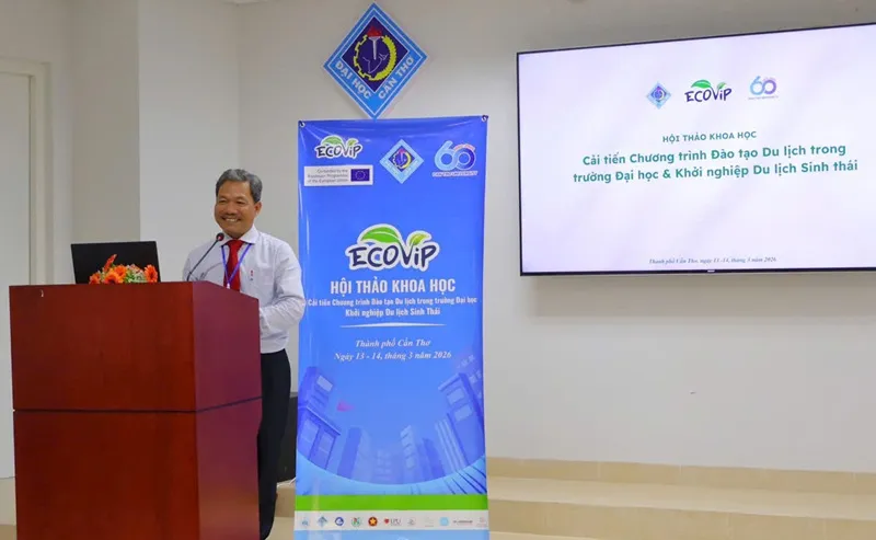 Diễn giả trao đổi tại hội thảo