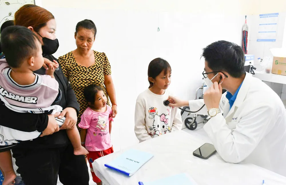 Tầm soát miễn phí bệnh phụ khoa, nhi khoa và tim bẩm sinh 