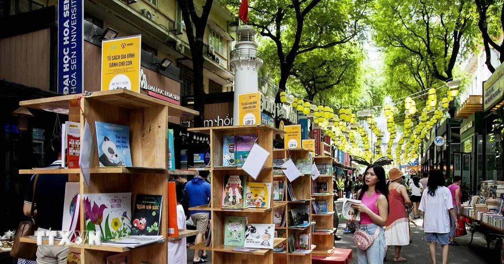 Du lịch TPHCM nhộn nhịp đón khách trong kỳ nghỉ lễ tháng 4