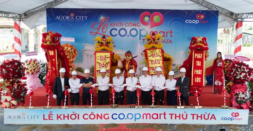 Nghi thức lễ động thổ Co.op Mart Thủ Thừa.