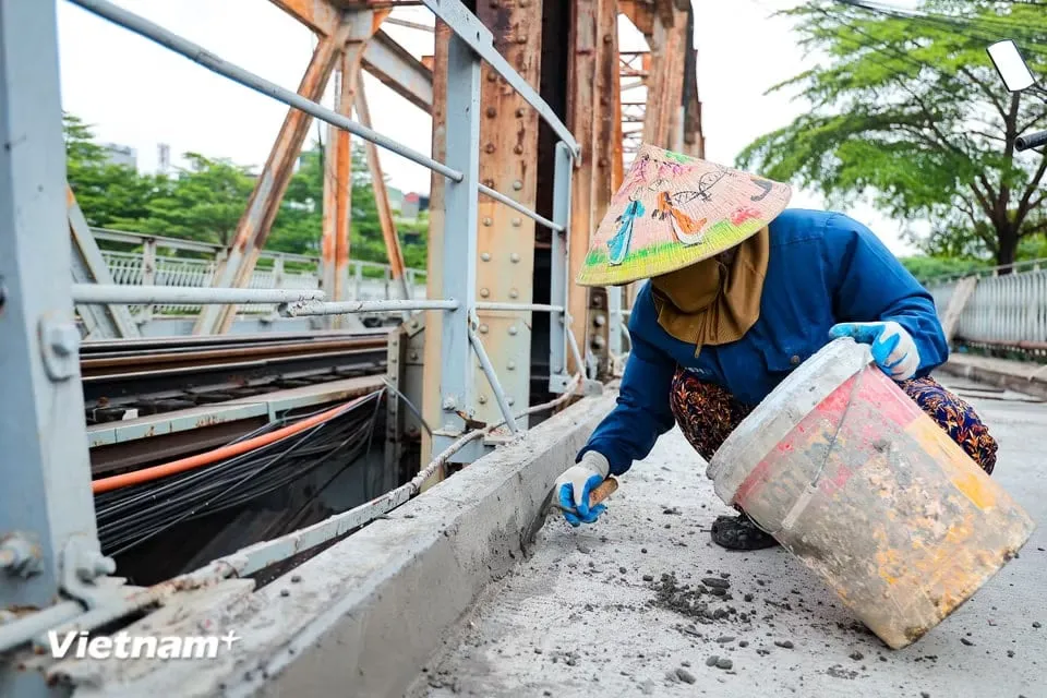 Hiện nay, các hạng mục chính đã hoàn thành, đơn vị thi công đang hoàn thiện những hạng mục phụ cuối cùng trước ngày 27/5.
