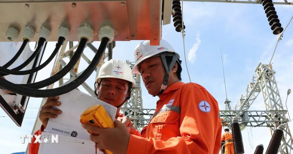 Tiêu thụ điện toàn quốc lập kỷ lục mới do nắng nóng kéo dài