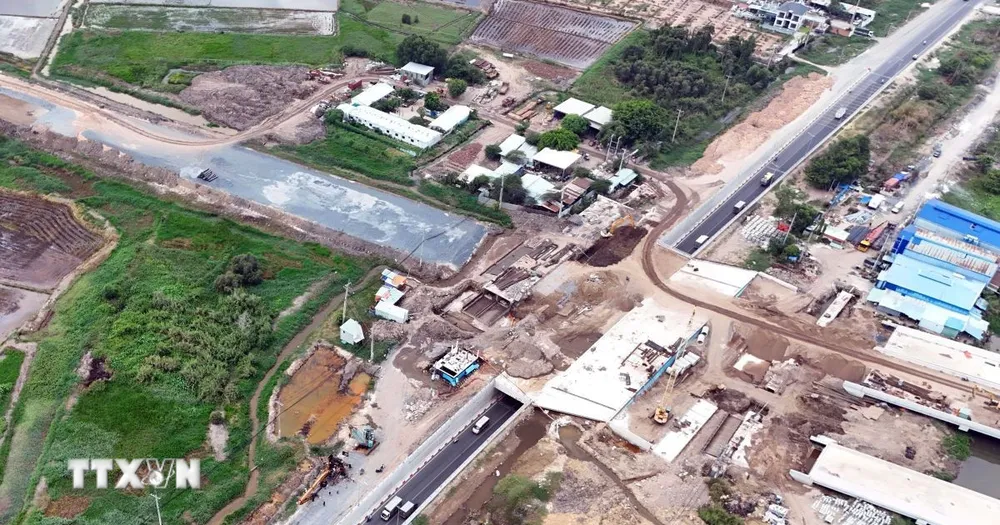 TPHCM đẩy nhanh tiến độ loạt dự án giao thông trọng điểm