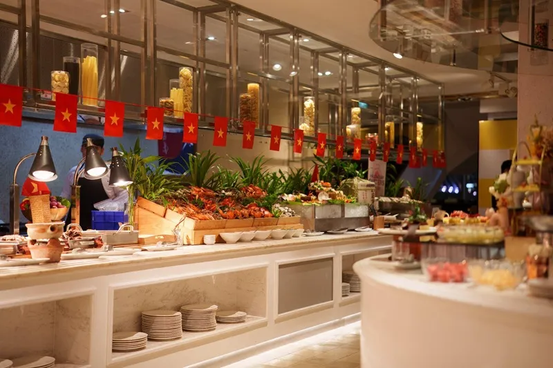 Nhà hàng Latest Recipe Saigon – Tọa lạc tại tầng M của khách sạn Le Méridien Saigon