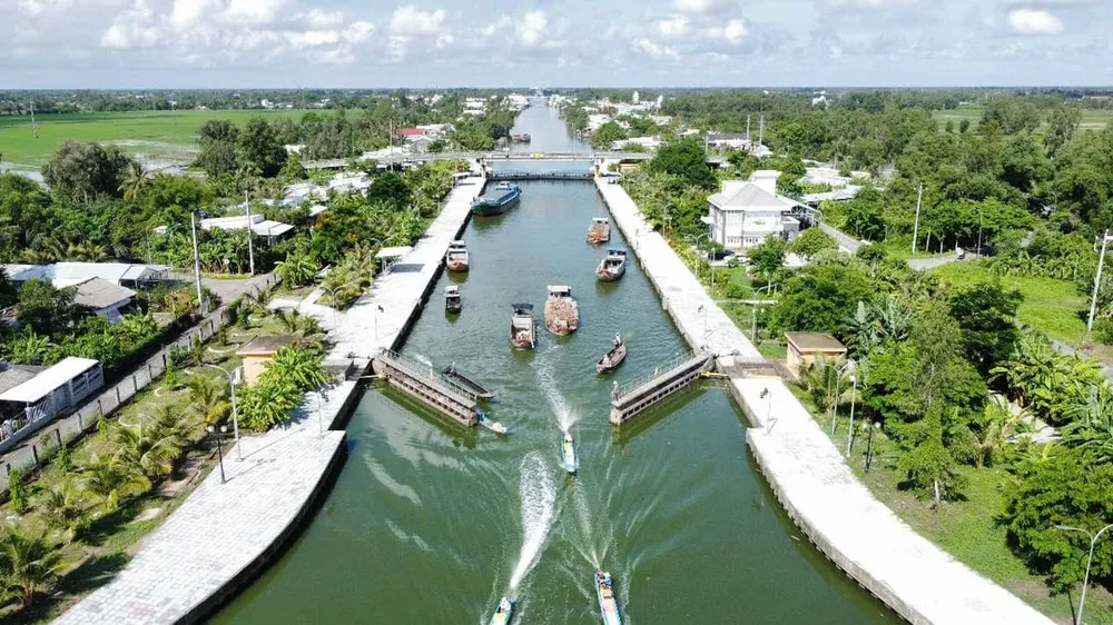 Âu thuyền Ninh Quới, một trong những công trình thủy lợi hiệu quá cho vùng Bán đảo Cà Mau. Ảnh: Trọng Linh.
