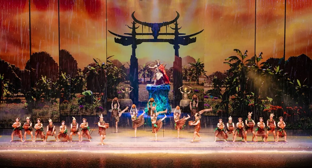Đất Nước Thiên Hùng Ca nhận được đánh là “must-see show” của Việt Nam từ giới chuyên môn
