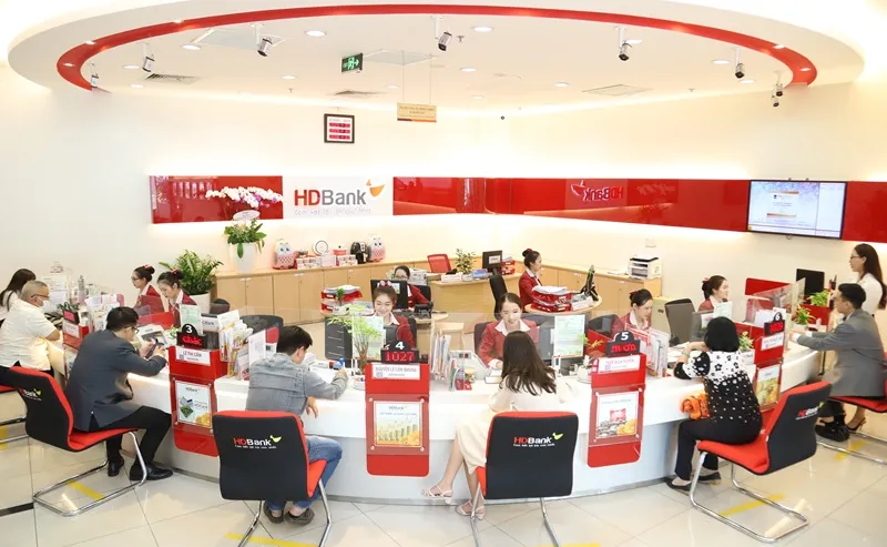 Fitch Ratings lần đầu xếp hạng HDBank ở mức BB-